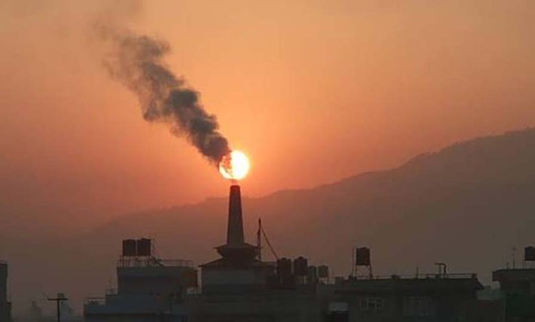 पर्यावरणीय मानकों के उल्लंघन के आरोपों पर नोटिस